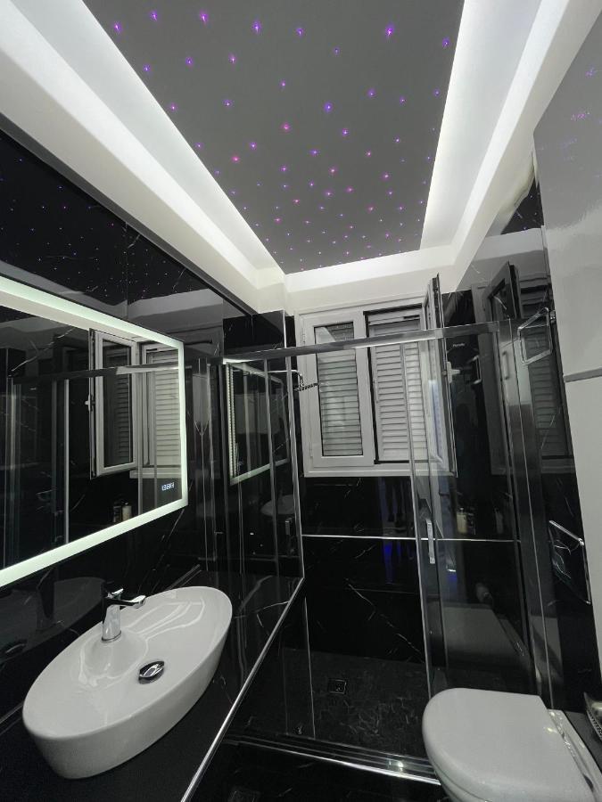 Rafina'S Luxury Apartment Екстериор снимка